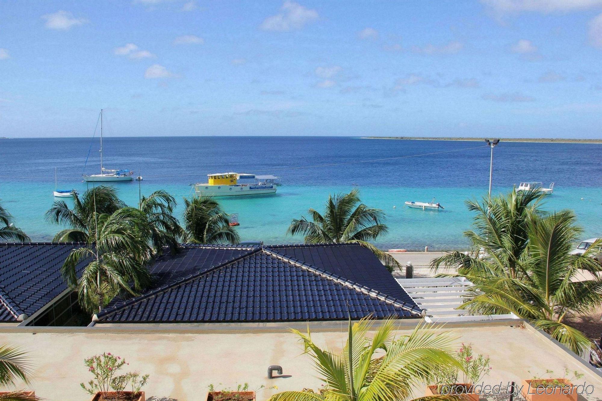 Bonaire Seaside Apartments Номер фото