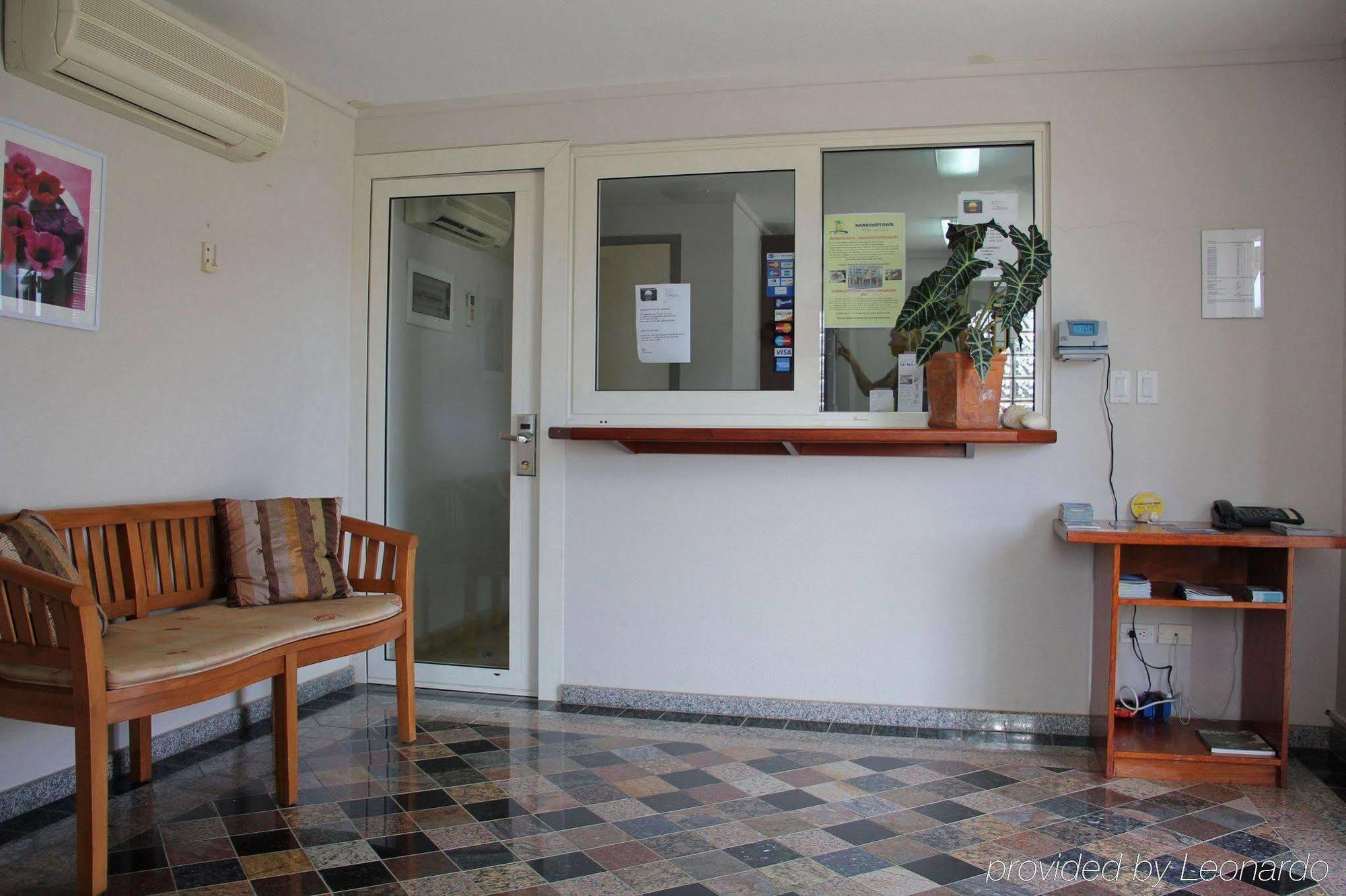 Bonaire Seaside Apartments Интерьер фото
