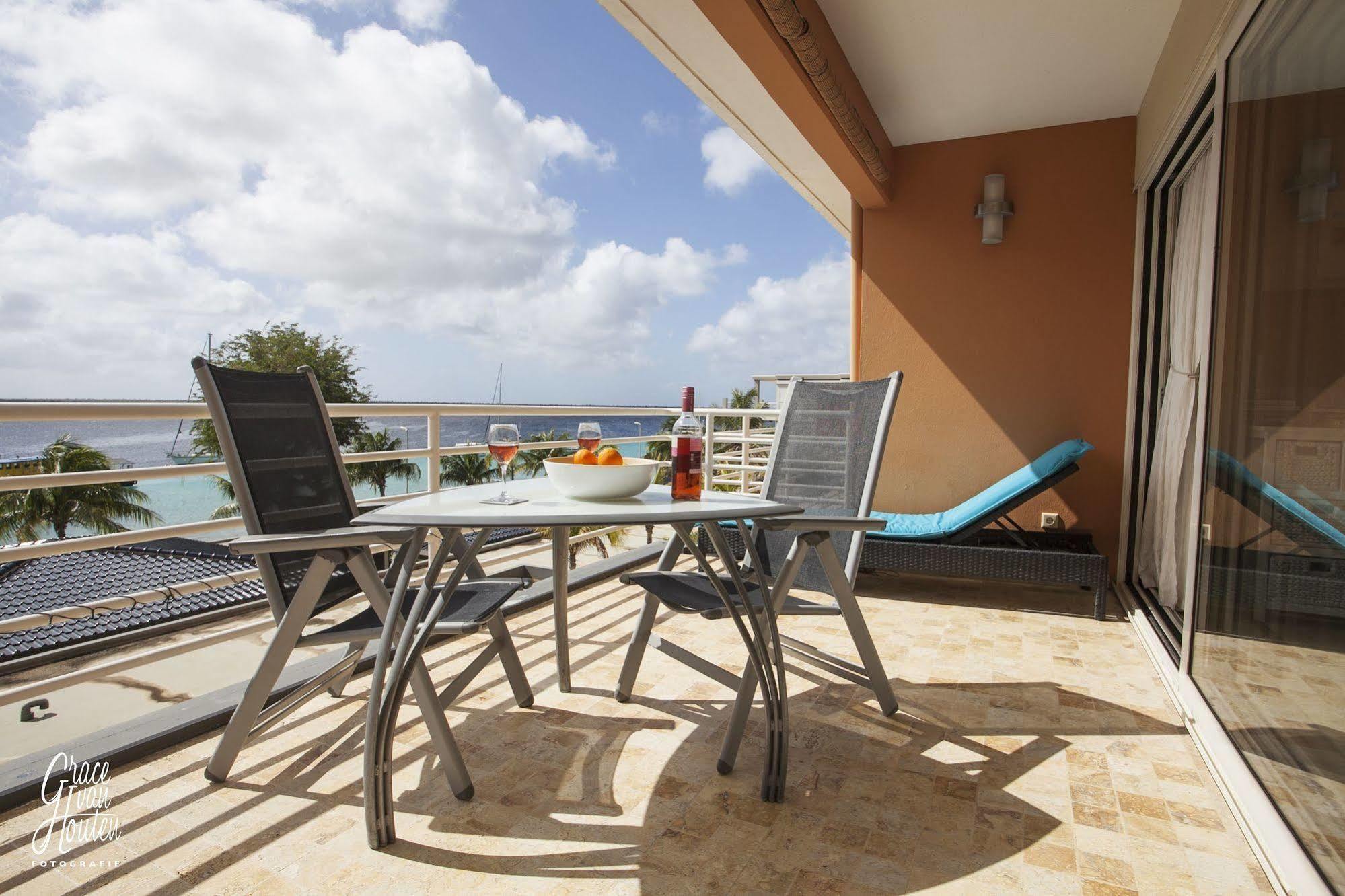Bonaire Seaside Apartments Экстерьер фото