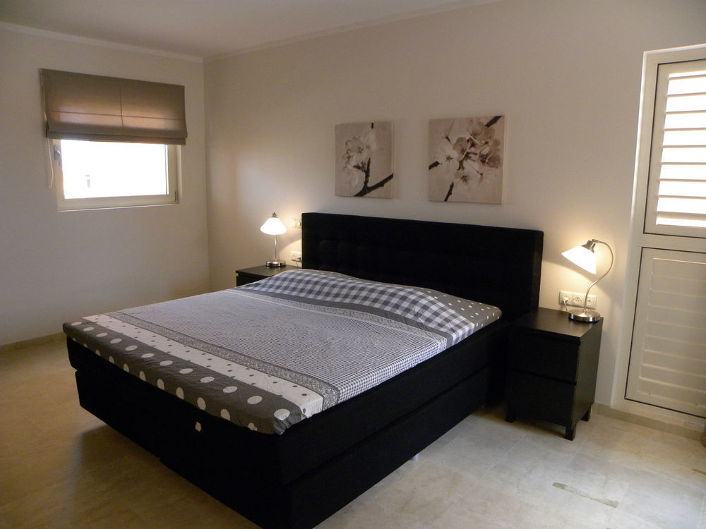 Bonaire Seaside Apartments Экстерьер фото