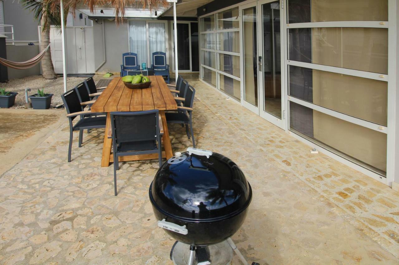 Bonaire Seaside Apartments Экстерьер фото